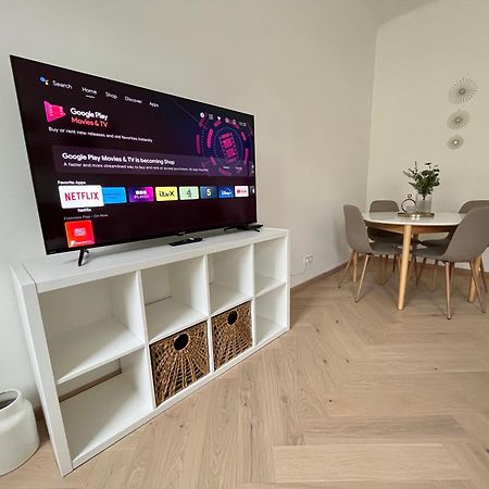 Luxurious One Room Apartment Near Schoenbrunn Palace 비엔나 외부 사진
