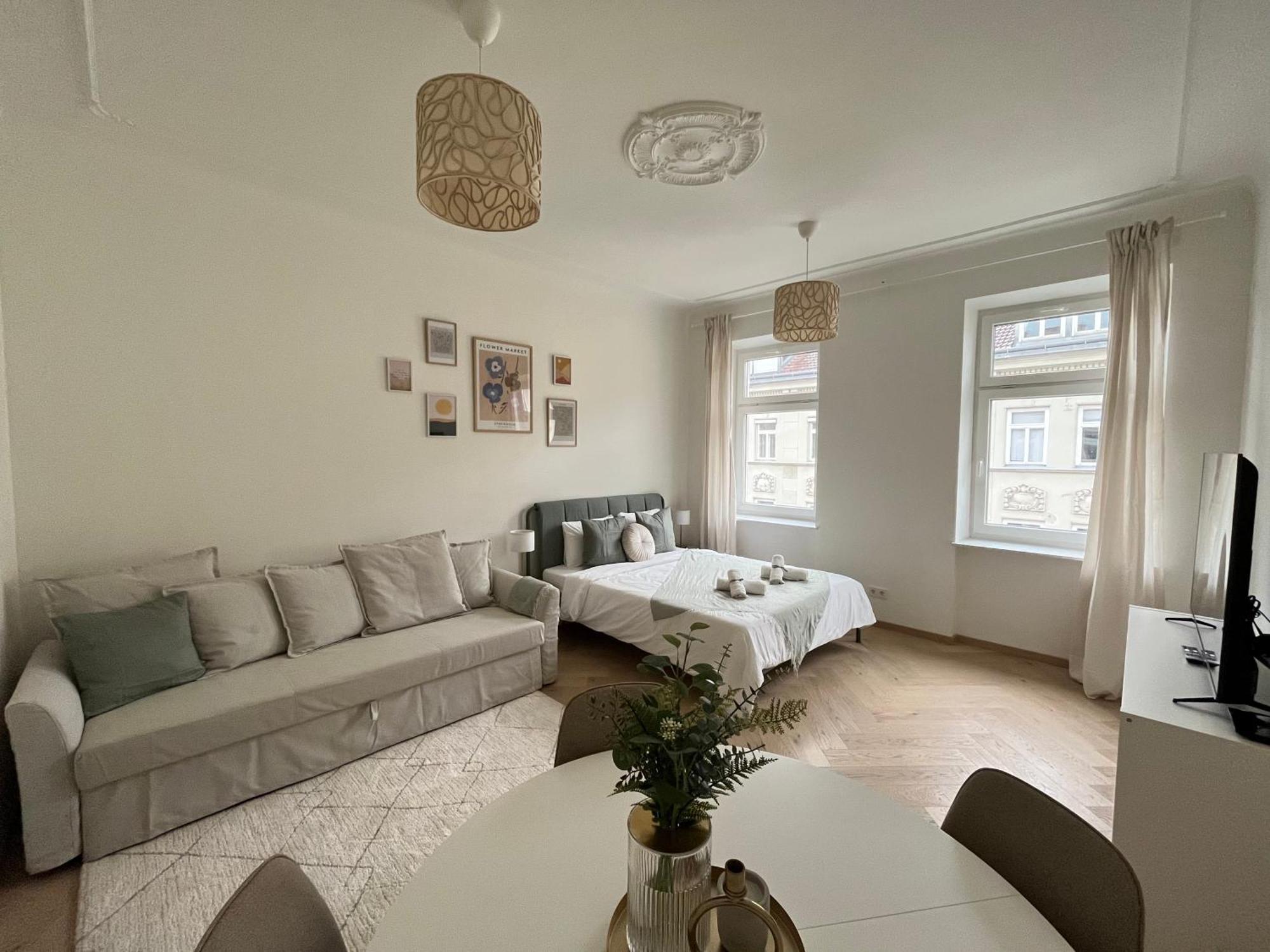 Luxurious One Room Apartment Near Schoenbrunn Palace 비엔나 외부 사진